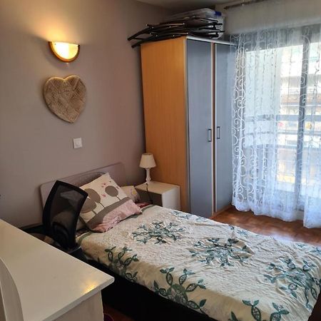 Chambre De 11 M2 Avec Balcon Paris Exterior foto
